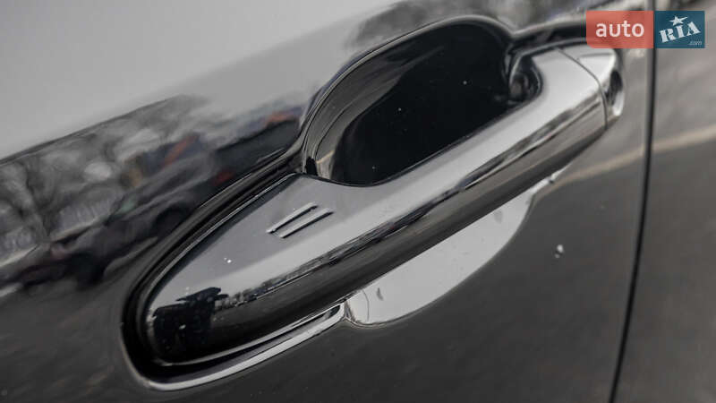 Внедорожник / Кроссовер Toyota Highlander 2019 в Днепре