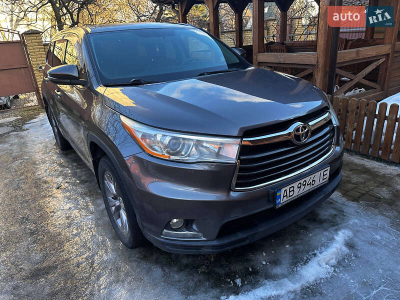 Внедорожник / Кроссовер Toyota Highlander 2014 в Виннице