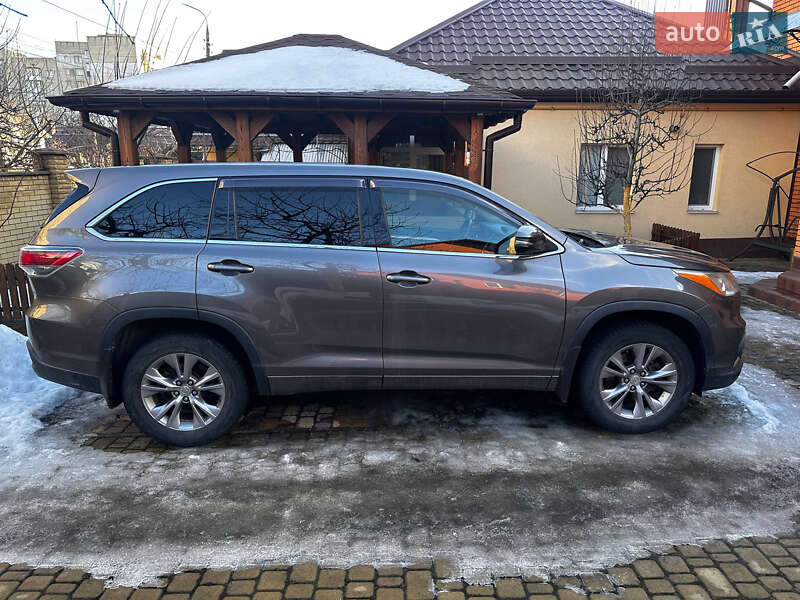 Внедорожник / Кроссовер Toyota Highlander 2014 в Виннице