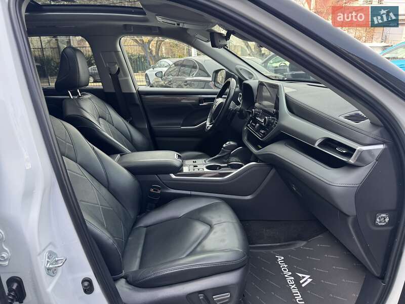 Позашляховик / Кросовер Toyota Highlander 2023 в Одесі фото 15 Позашляховик / Кросовер Toyota Highlander 2023 в Одесі