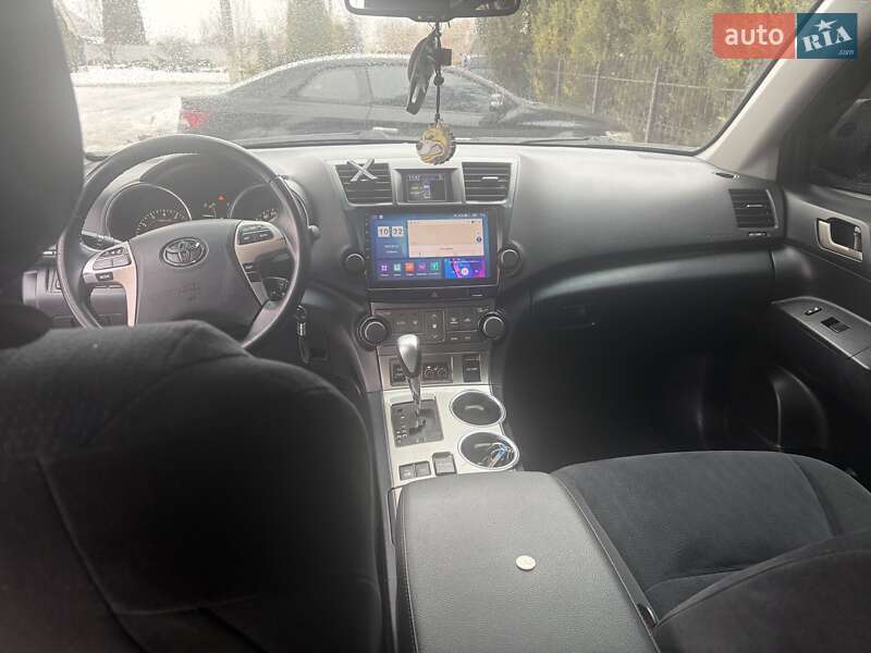 Внедорожник / Кроссовер Toyota Highlander 2011 в Смеле фото 8 Внедорожник / Кроссовер Toyota Highlander 2011 в Смеле