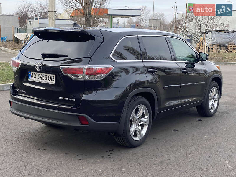 Внедорожник / Кроссовер Toyota Highlander 2015 в Харькове