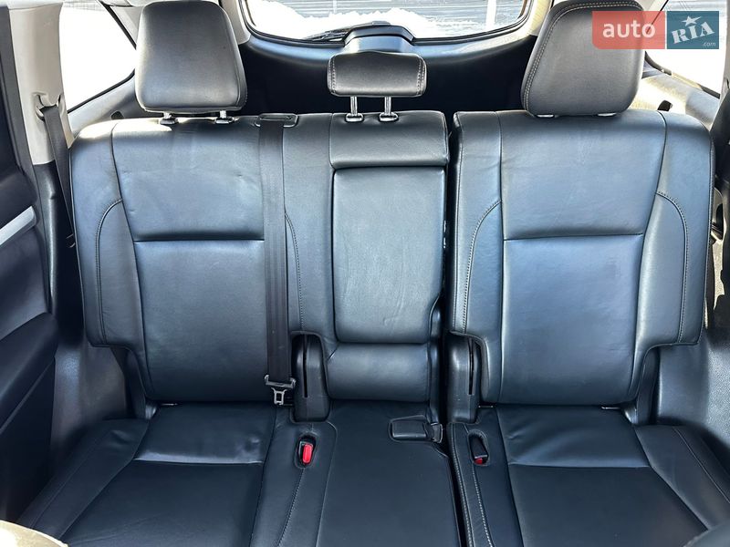 Внедорожник / Кроссовер Toyota Highlander 2018 в Ровно