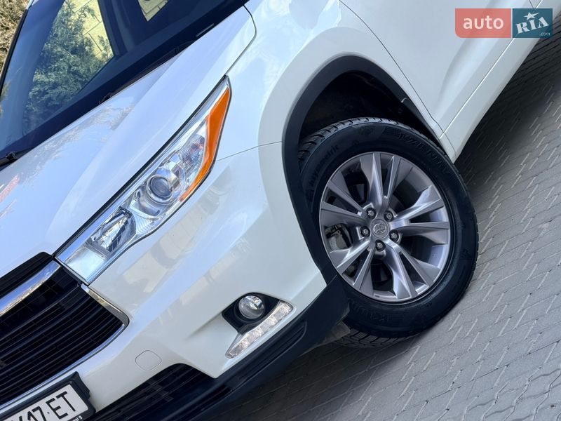 Внедорожник / Кроссовер Toyota Highlander 2014 в Одессе