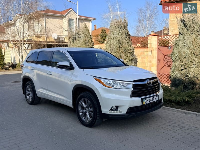 Внедорожник / Кроссовер Toyota Highlander 2014 в Одессе