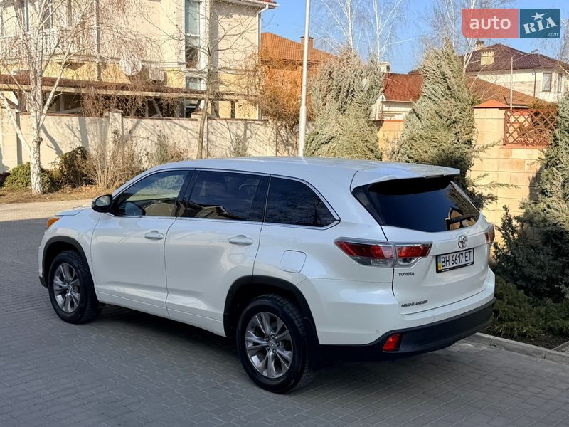 Внедорожник / Кроссовер Toyota Highlander 2014 в Одессе