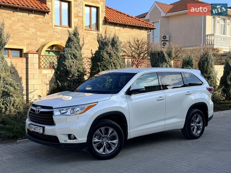 Внедорожник / Кроссовер Toyota Highlander 2014 в Одессе