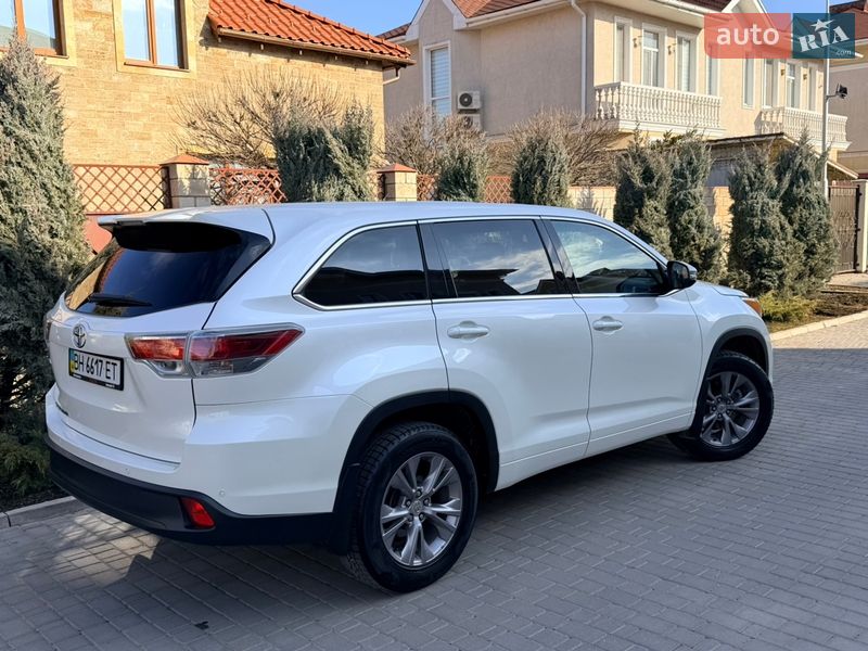 Внедорожник / Кроссовер Toyota Highlander 2014 в Одессе