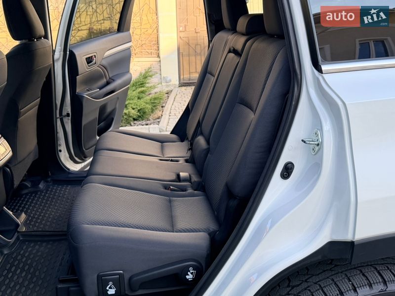 Внедорожник / Кроссовер Toyota Highlander 2014 в Одессе