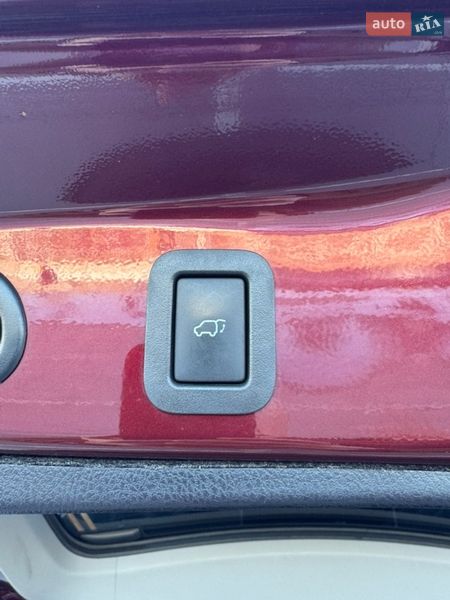 Внедорожник / Кроссовер Toyota Highlander 2016 в Киеве