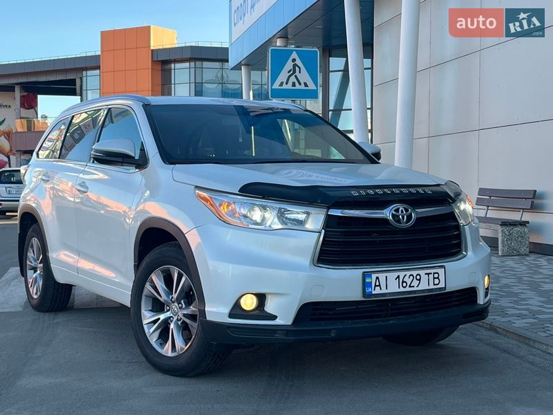 Внедорожник / Кроссовер Toyota Highlander 2014 в Киеве