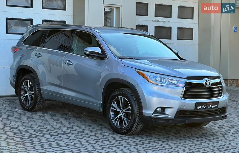 Внедорожник / Кроссовер Toyota Highlander 2016 в Николаеве