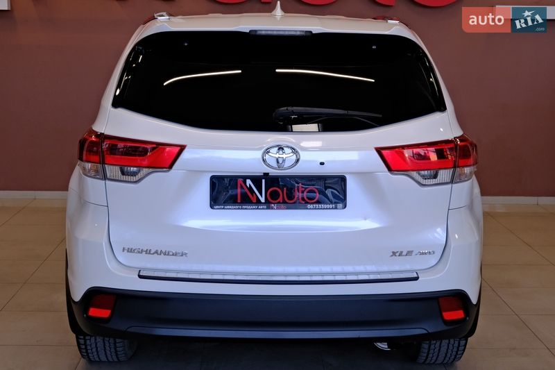Внедорожник / Кроссовер Toyota Highlander 2017 в Одессе