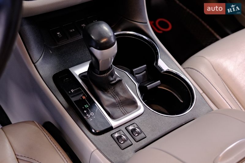 Внедорожник / Кроссовер Toyota Highlander 2017 в Одессе