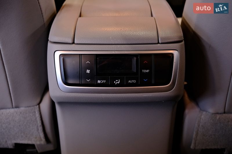 Внедорожник / Кроссовер Toyota Highlander 2017 в Одессе