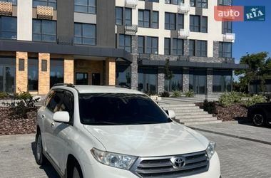 Внедорожник / Кроссовер Toyota Highlander 2012 в Кропивницком