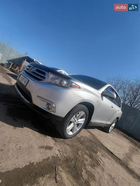 Toyota Highlander 2011
