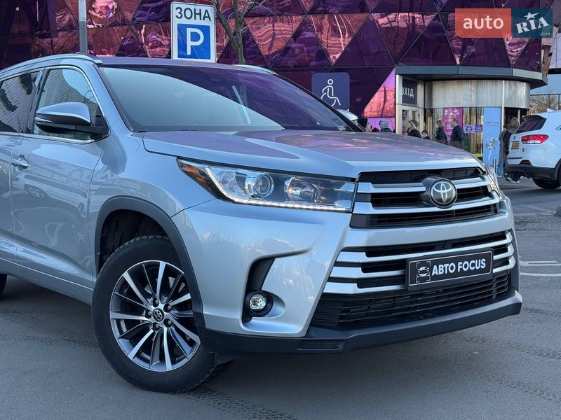 Позашляховик / Кросовер Toyota Highlander 2018 в Києві фото 4 Позашляховик / Кросовер Toyota Highlander 2018 в Києві