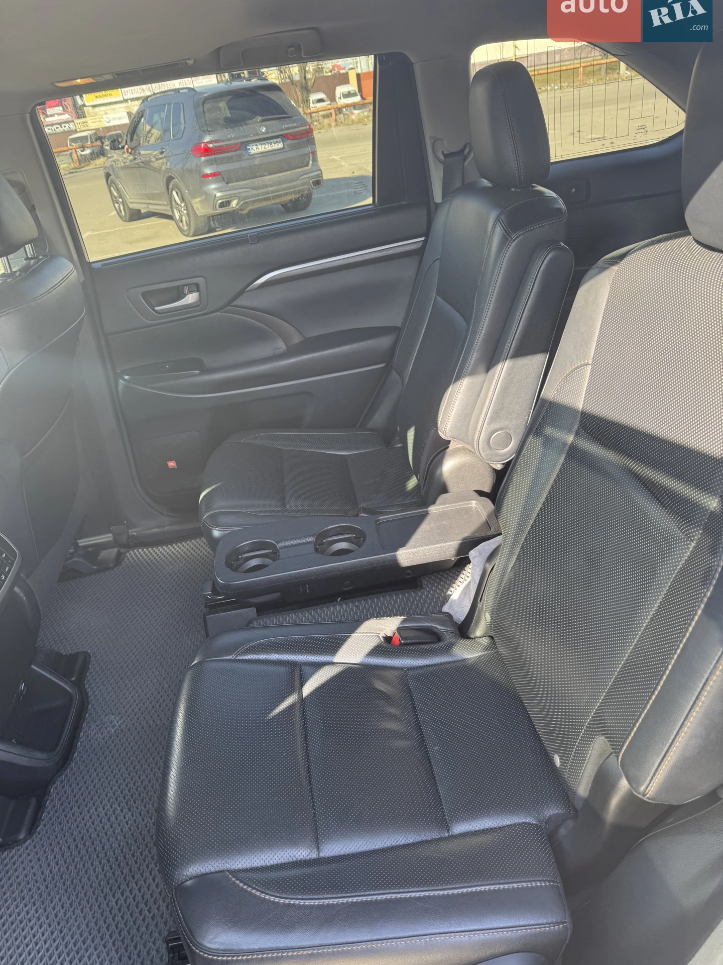 2016 Toyota Highlander - мініатюра 21