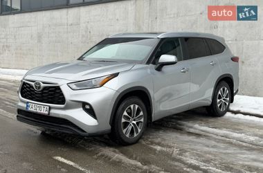 Позашляховик / Кросовер Toyota Highlander 2023 в Києві