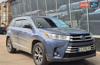 Внедорожник / Кроссовер Toyota Highlander 2017 в Киеве