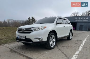 Позашляховик / Кросовер Toyota Highlander 2013 в Харкові