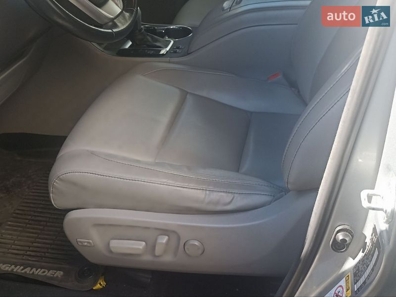 Позашляховик / Кросовер Toyota Highlander 2018 в Києві
