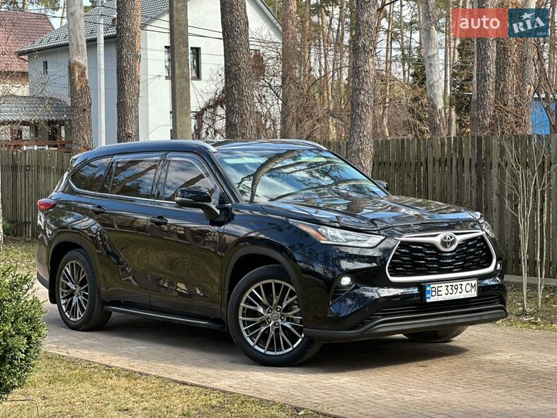 Позашляховик / Кросовер Toyota Highlander 2020 в Києві