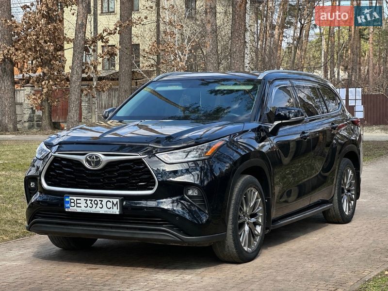 Позашляховик / Кросовер Toyota Highlander 2020 в Києві