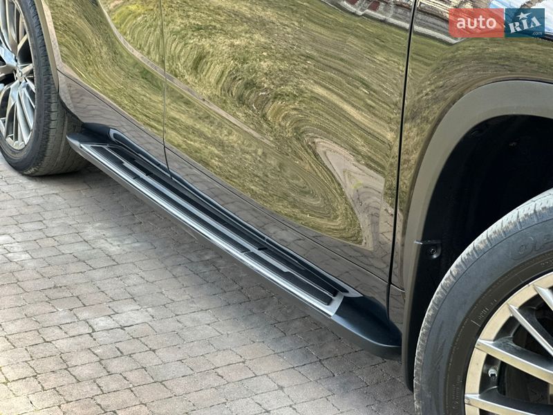 Позашляховик / Кросовер Toyota Highlander 2020 в Києві