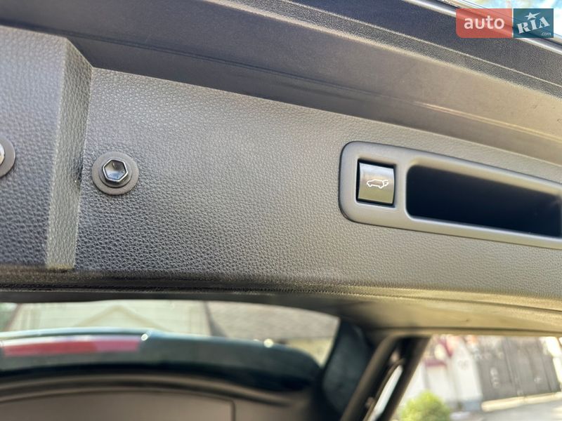 Позашляховик / Кросовер Toyota Highlander 2020 в Києві