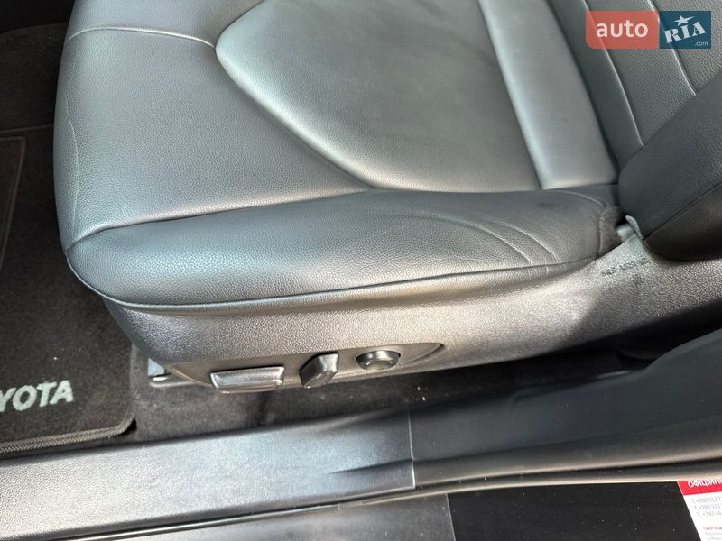 Позашляховик / Кросовер Toyota Highlander 2020 в Києві