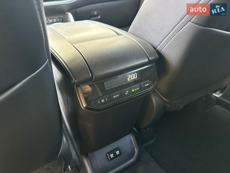 Позашляховик / Кросовер Toyota Highlander 2020 в Києві