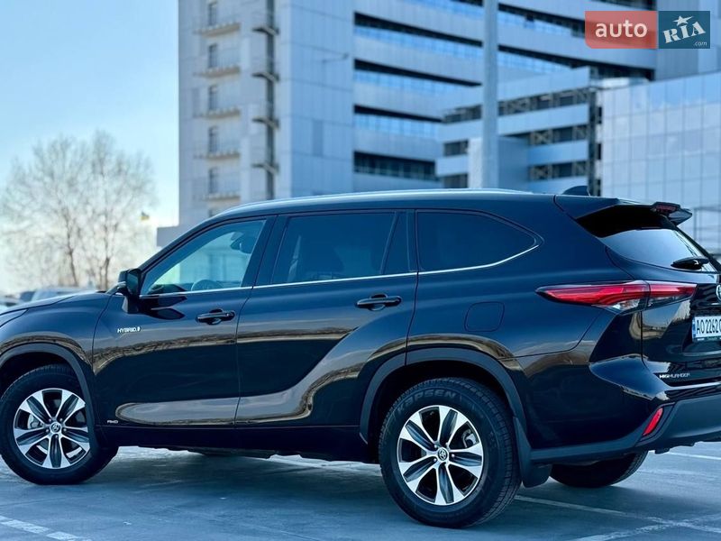 Внедорожник / Кроссовер Toyota Highlander 2020 в Киеве