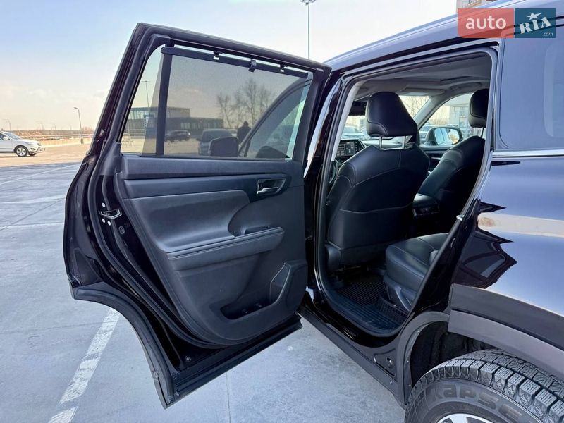 Внедорожник / Кроссовер Toyota Highlander 2020 в Киеве