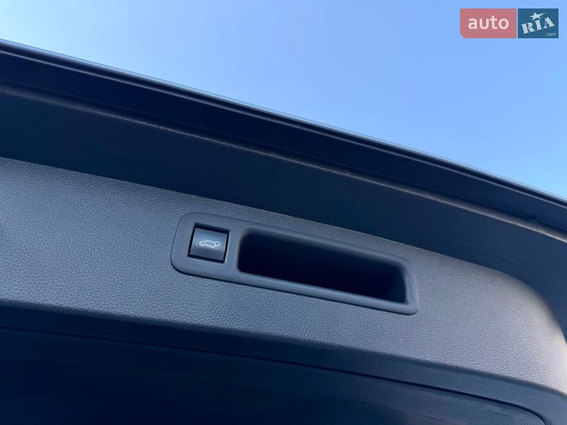 Позашляховик / Кросовер Toyota Highlander 2021 в Києві