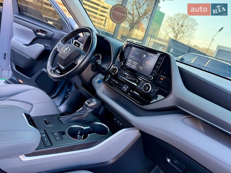 Позашляховик / Кросовер Toyota Highlander 2021 в Києві