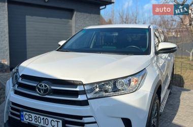 Позашляховик / Кросовер Toyota Highlander 2017 в Ніжині