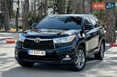 Внедорожник / Кроссовер Toyota Highlander 2015 в Харькове