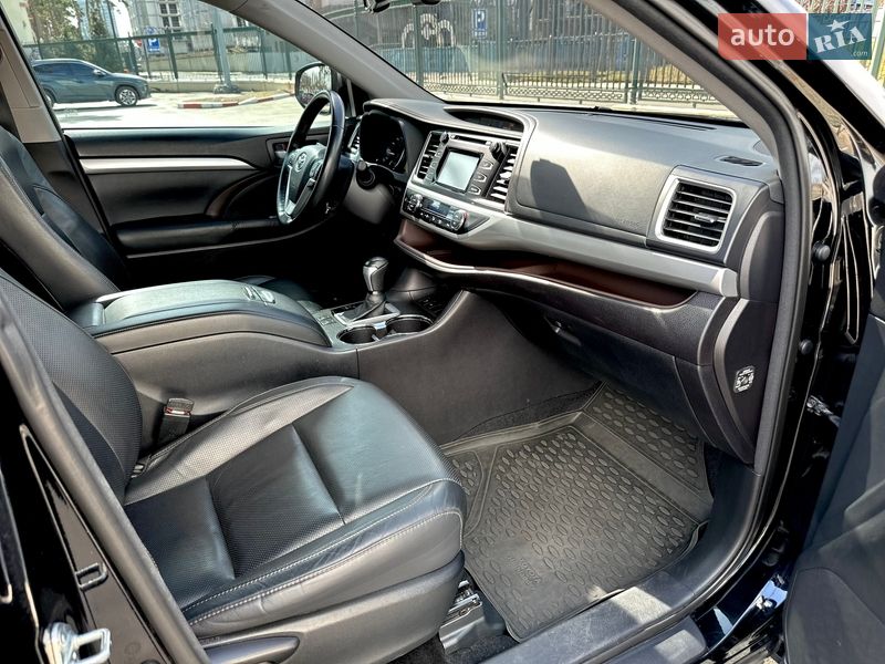 Позашляховик / Кросовер Toyota Highlander 2015 в Харкові