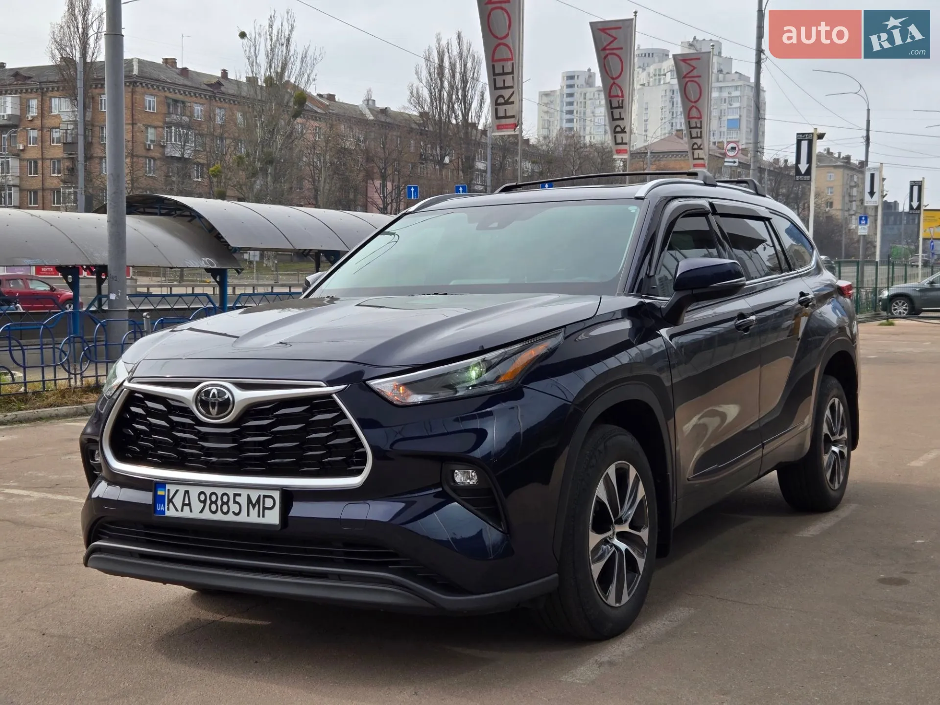 2022 Toyota Highlander - мініатюра 2