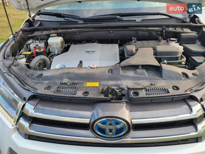 Внедорожник / Кроссовер Toyota Highlander 2018 в Киеве фото 10 Внедорожник / Кроссовер Toyota Highlander 2018 в Киеве