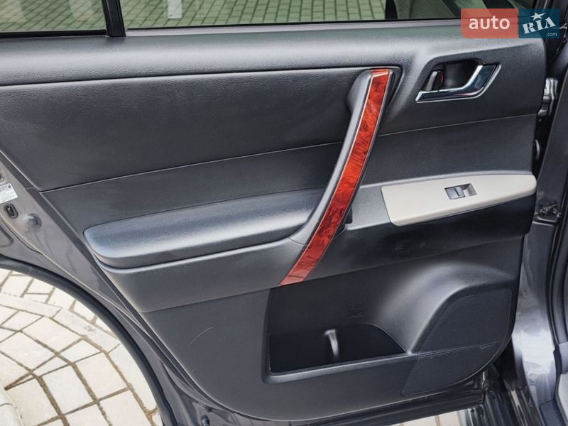 Позашляховик / Кросовер Toyota Highlander 2011 в Кам'янець-Подільському