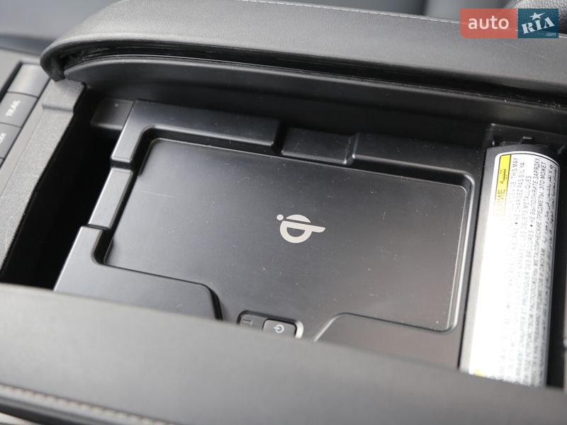 Позашляховик / Кросовер Toyota Highlander 2021 в Києві фото 27 Позашляховик / Кросовер Toyota Highlander 2021 в Києві