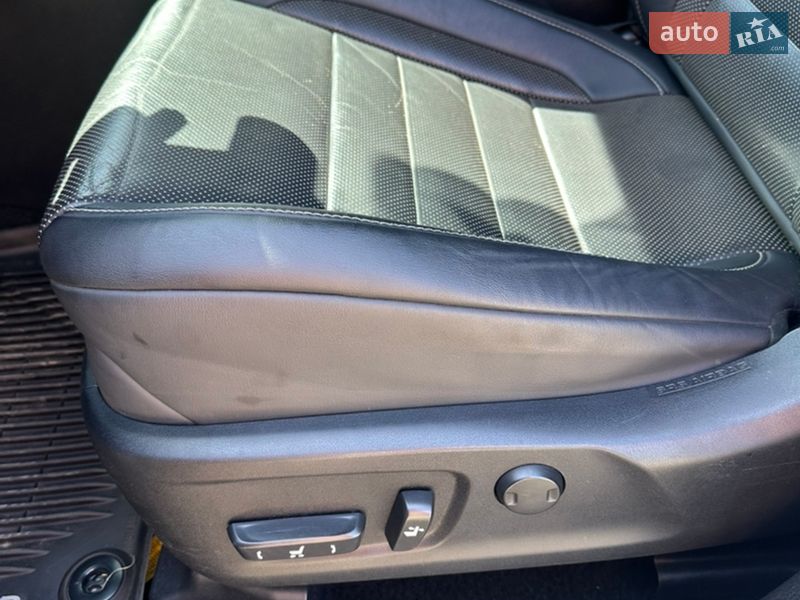 Позашляховик / Кросовер Toyota Highlander 2019 в Харкові