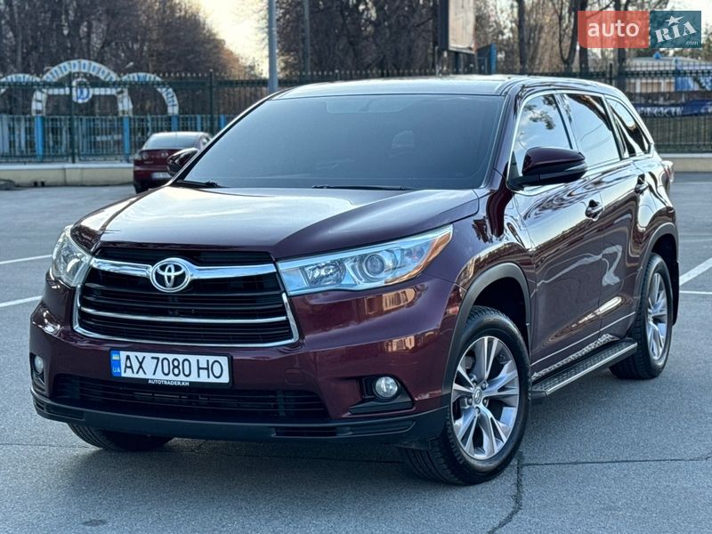 Позашляховик / Кросовер Toyota Highlander 2015 в Києві