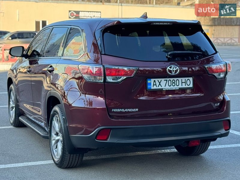 Позашляховик / Кросовер Toyota Highlander 2015 в Києві