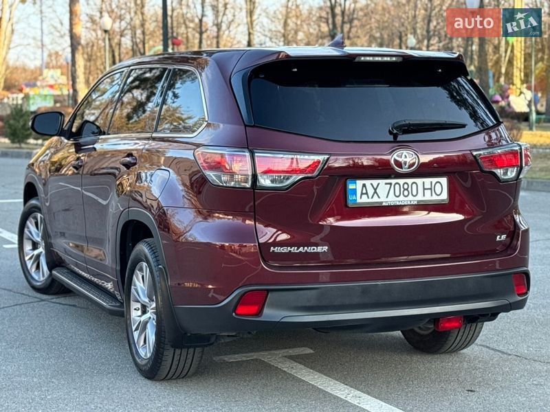 Позашляховик / Кросовер Toyota Highlander 2015 в Києві