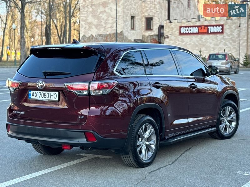 Позашляховик / Кросовер Toyota Highlander 2015 в Києві