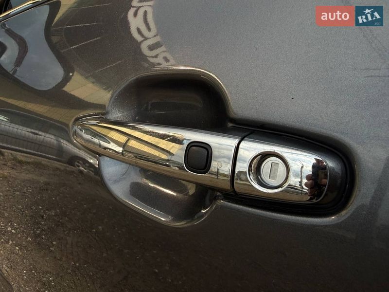 Внедорожник / Кроссовер Toyota Highlander 2012 в Киеве